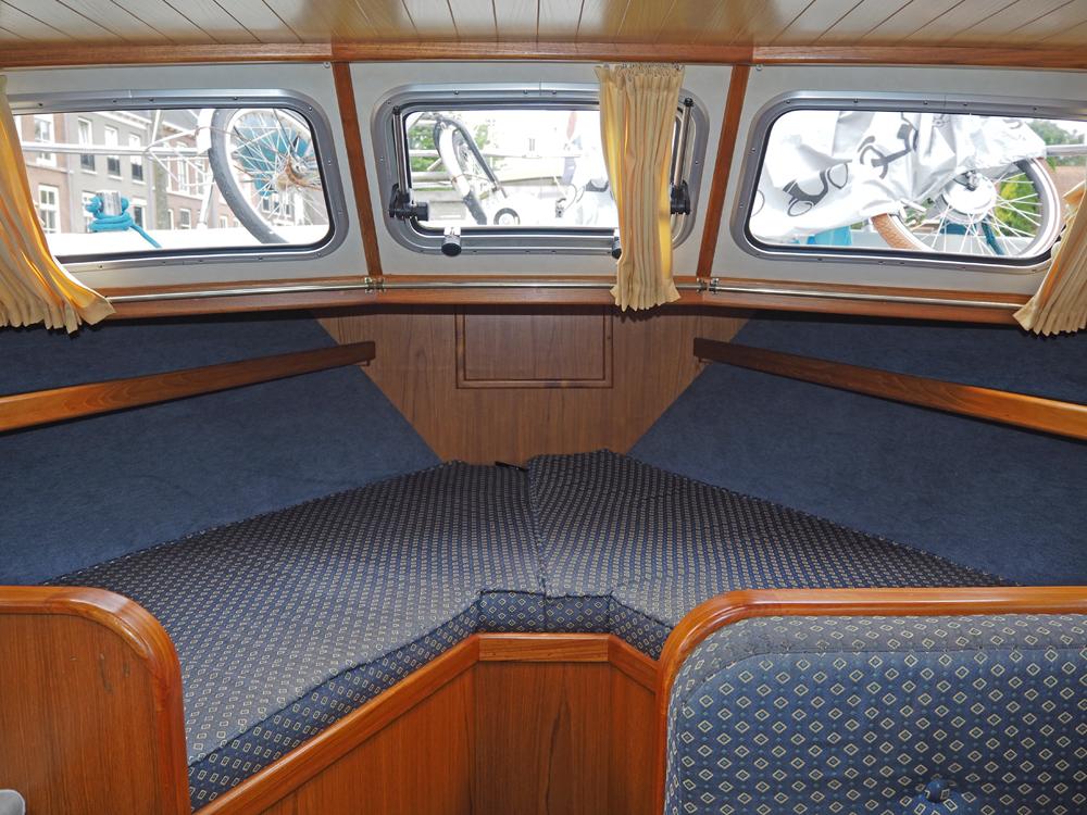 Fore ship, Accommodation